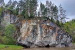 Скалистые берега реки Ай.