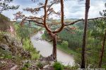 Вид на р. Ай в районе Сикияз-Тамакского пещерного комплекса.