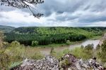 Вид на р. Ай в районе Сикияз-Тамакского пещерного комплекса.